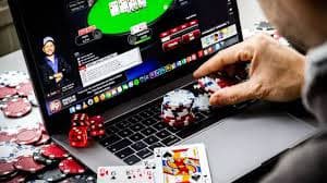 bed 2026 গোল ফিচার কার্ডের নীল গোলাপি বিন্যাস